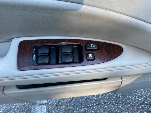 2012 Toyota Avalon Base 4dr Sedan