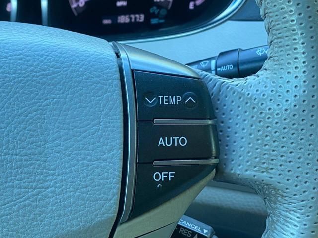 2012 Toyota Avalon Base 4dr Sedan