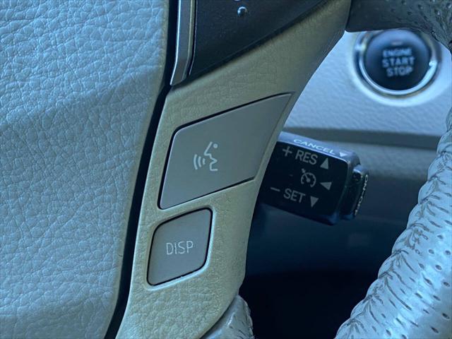 2012 Toyota Avalon Base 4dr Sedan