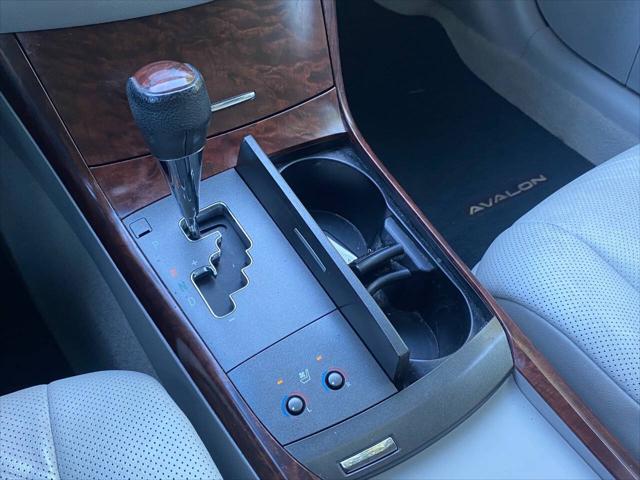 2012 Toyota Avalon Base 4dr Sedan