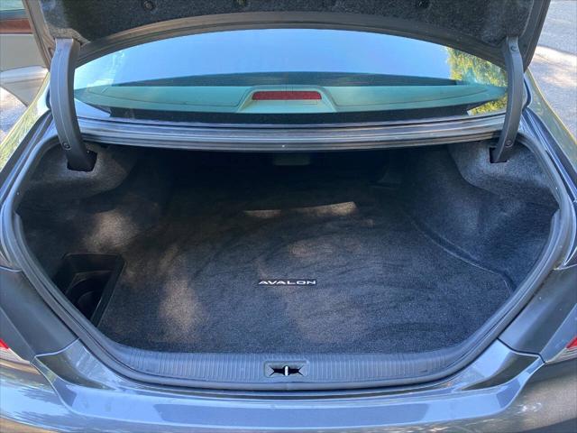 2012 Toyota Avalon Base 4dr Sedan