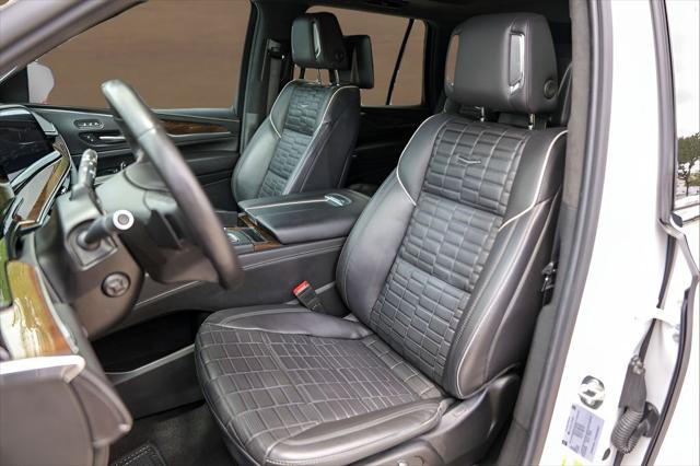 2023 Cadillac Escalade 4WD Sport Platinum