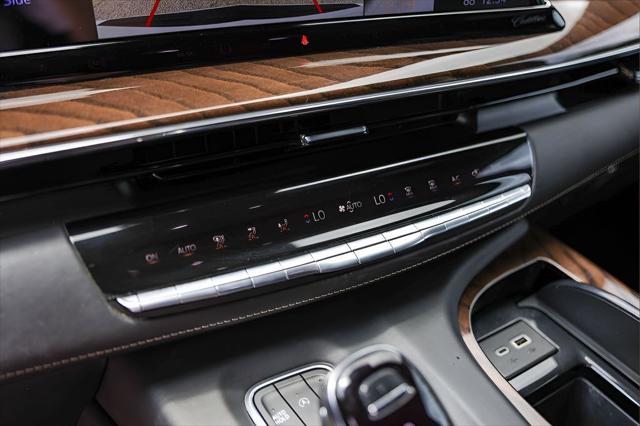 2023 Cadillac Escalade 4WD Sport Platinum