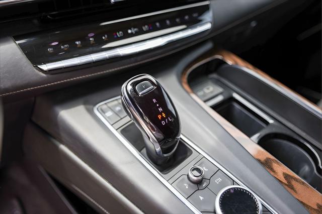 2023 Cadillac Escalade 4WD Sport Platinum