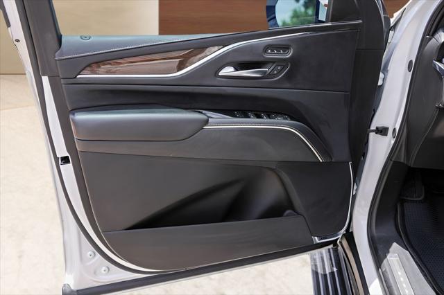 2023 Cadillac Escalade 4WD Sport Platinum
