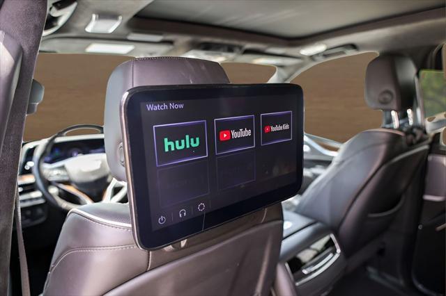 2023 Cadillac Escalade 4WD Sport Platinum