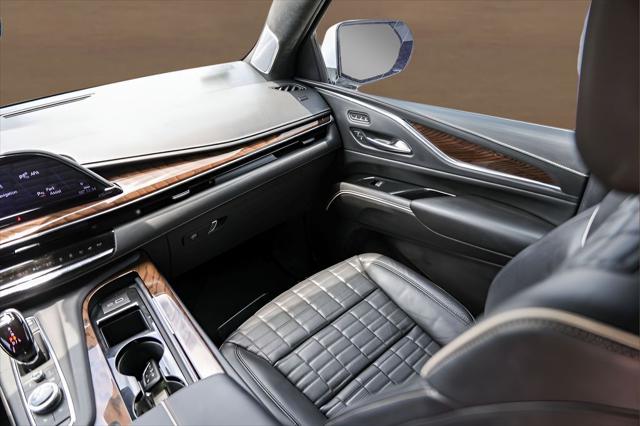 2023 Cadillac Escalade 4WD Sport Platinum