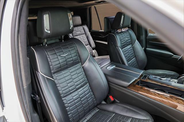 2023 Cadillac Escalade 4WD Sport Platinum