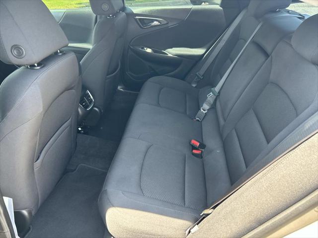 2022 Chevrolet Malibu FWD LT