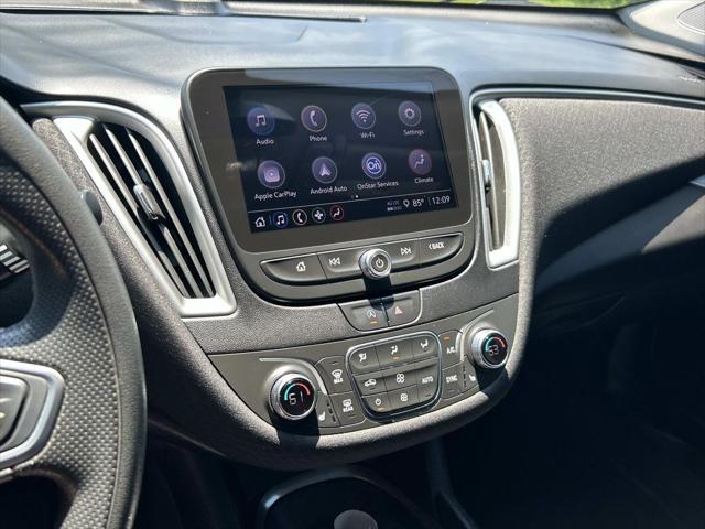 2022 Chevrolet Malibu FWD LT