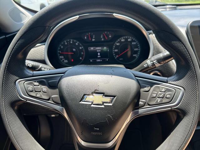 2022 Chevrolet Malibu FWD LT