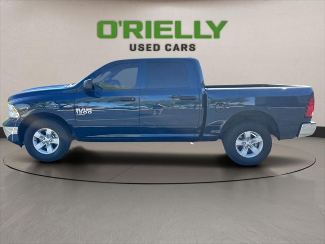 2023 Ram 1500 Classic SLT Crew Cab 4x2 5'7" Box