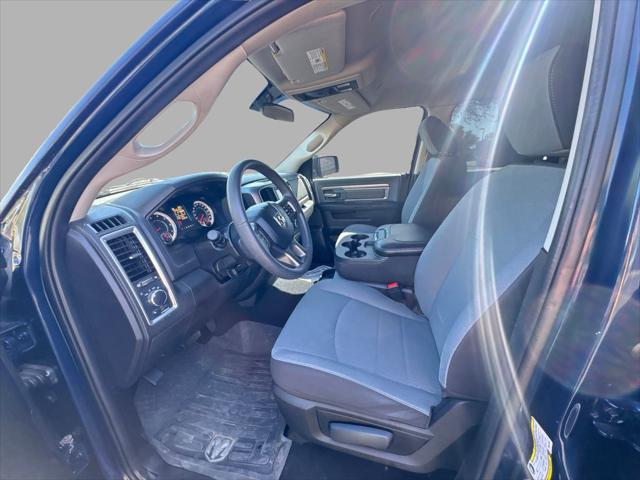 2023 Ram 1500 Classic SLT Crew Cab 4x2 5'7" Box