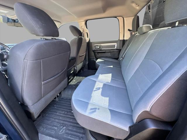 2023 Ram 1500 Classic SLT Crew Cab 4x2 5'7" Box
