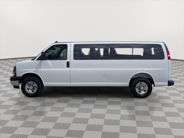 2025 Chevrolet Express Passenger RWD 3500 Extended Wheelbase LT