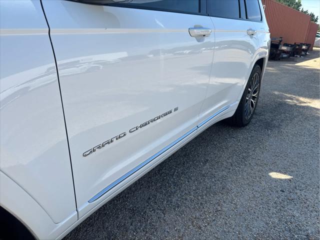 2025 Jeep Grand Cherokee L Summit Reserve 4x4