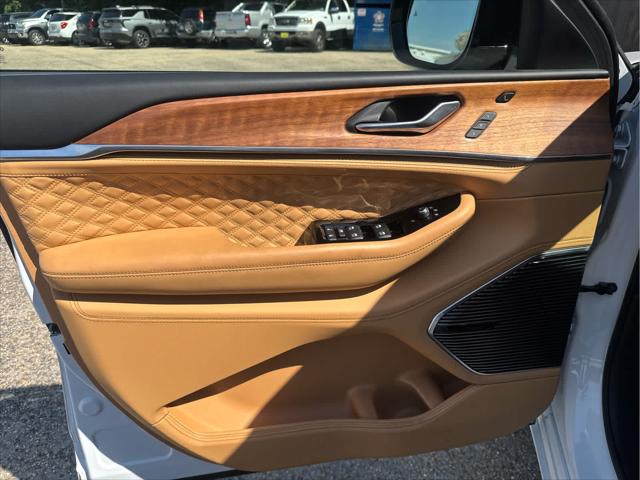 2025 Jeep Grand Cherokee L Summit Reserve 4x4