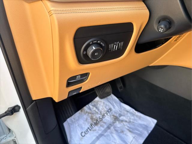 2025 Jeep Grand Cherokee L Summit Reserve 4x4