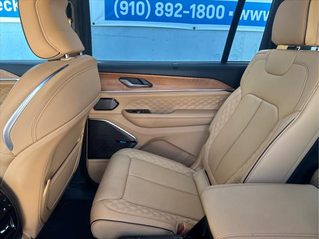 2025 Jeep Grand Cherokee L Summit Reserve 4x4