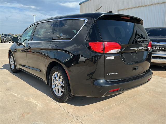 2023 Chrysler Voyager LX