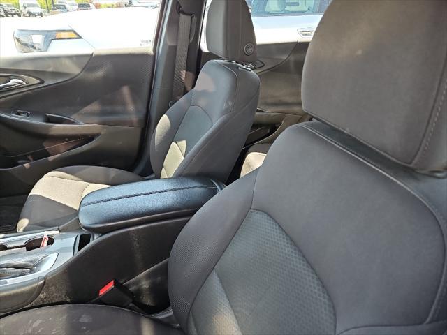 2017 Chevrolet Malibu 1LT