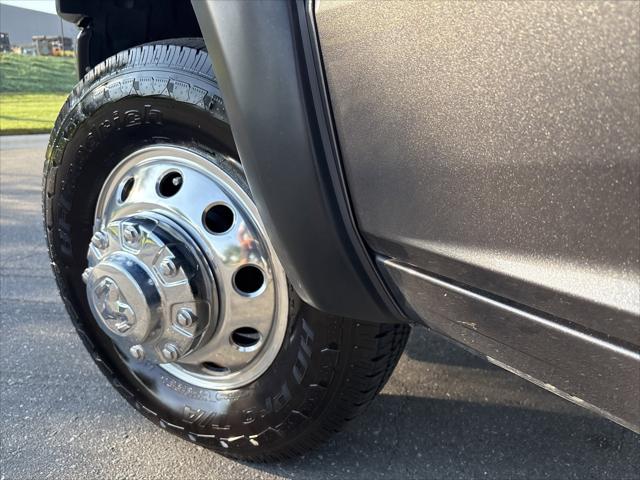 2023 Ram 3500 Big Horn Crew Cab 4x4 8' Box