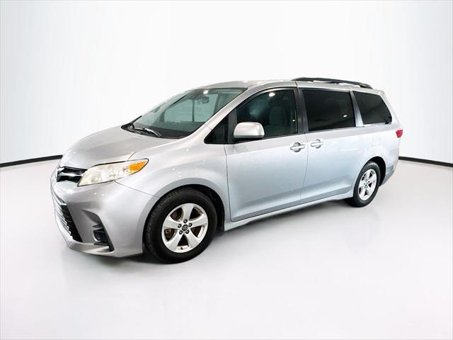 2018 Toyota Sienna LE 8 Passenger for sale in NEW PORT RICHEY, FL