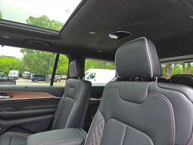 2026 Jeep Grand Cherokee L Summit 4x4