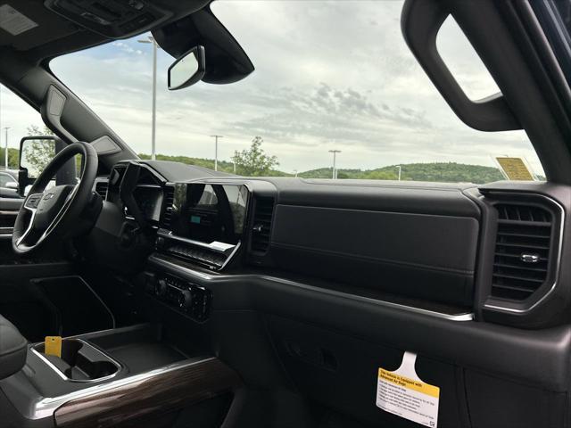 2026 Chevrolet Silverado 2500HD Crew Cab, Standard Bed, LT, 4WD
