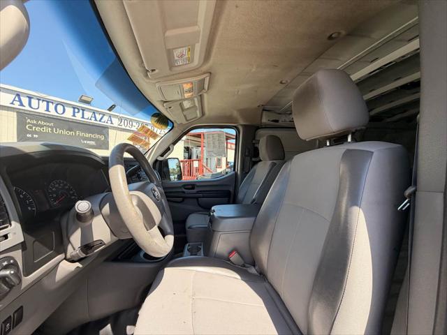 2013 Nissan 2500 S V6