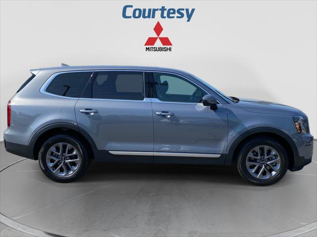 2024 Kia Telluride LX