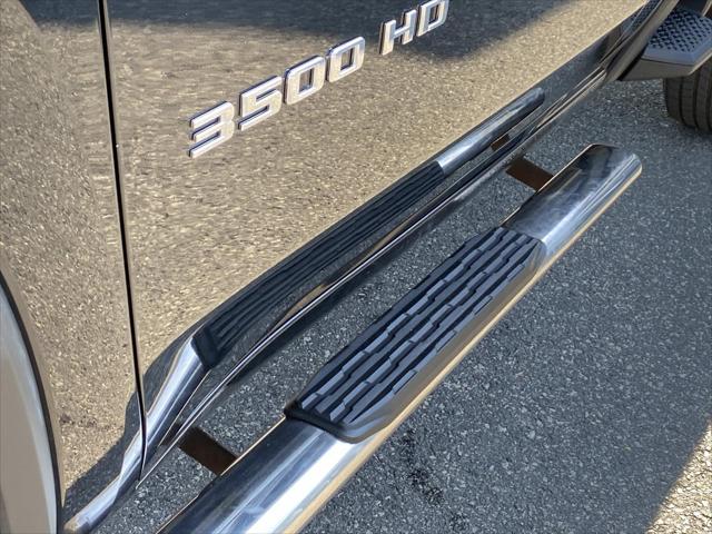 2022 Chevrolet Silverado 3500HD 4WD Regular Cab Long Bed LT