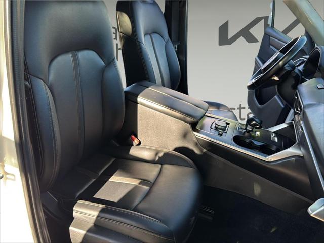 2025 Mazda X-90 3.3 Turbo Select Package