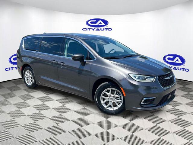 2023 Chrysler Pacifica Touring L for sale in Murfreesboro, TN