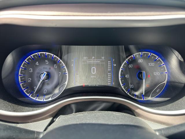 2023 Chrysler Voyager LX