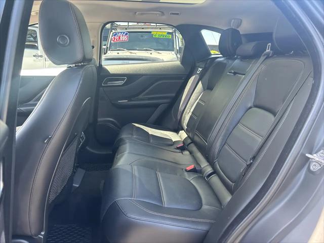 2017 Jaguar F-PACE 35t Prestige