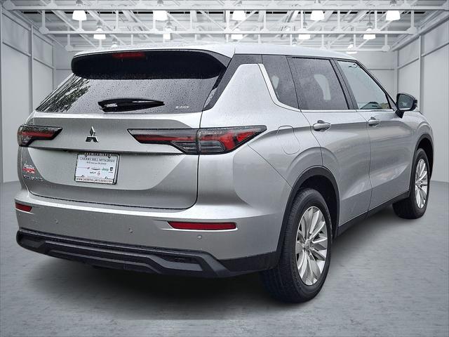 2025 Mitsubishi Outlander ES 2.5 S-AWC