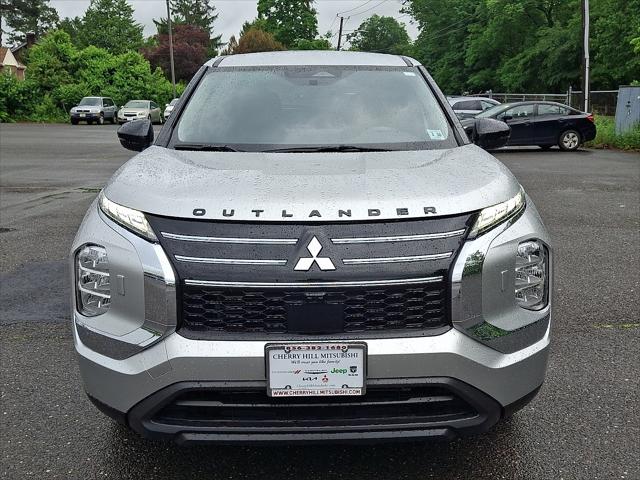 2025 Mitsubishi Outlander ES 2.5 S-AWC