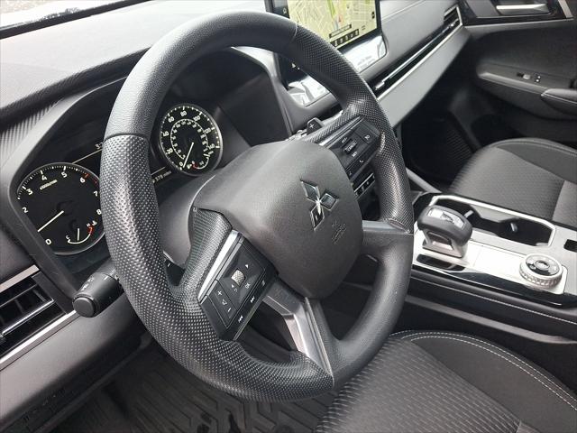 2025 Mitsubishi Outlander ES 2.5 S-AWC