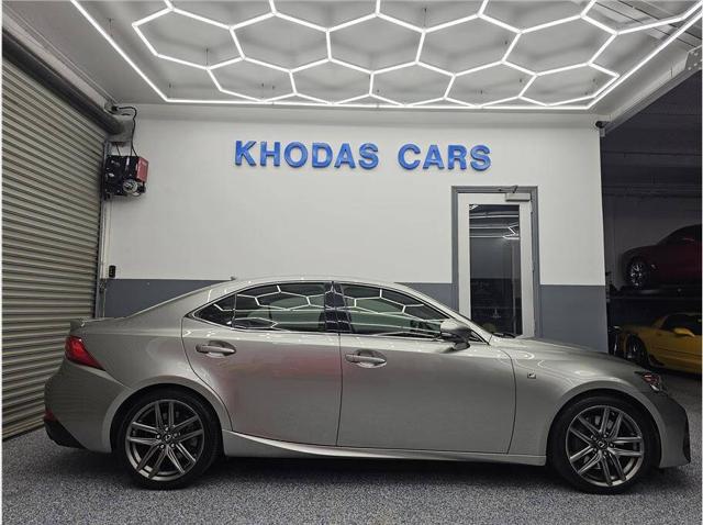 2017 Lexus IS 200t Base 4dr Sedan