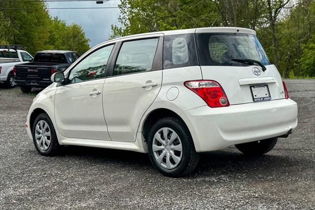 2006 Scion xA Base 4dr Hatchback w/Automatic