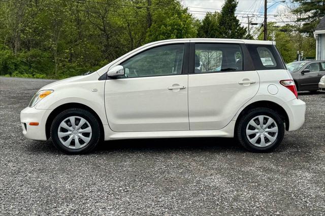 2006 Scion xA Base 4dr Hatchback w/Automatic