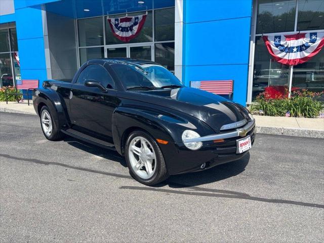 2004 Chevrolet SSR LS 2dr Regular Cab Convertible Rwd SB