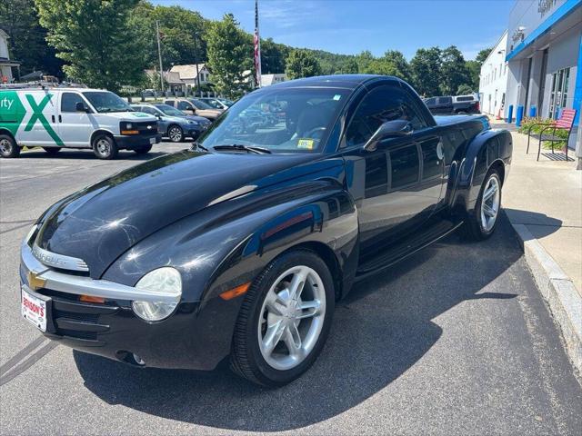 2004 Chevrolet SSR LS 2dr Regular Cab Convertible Rwd SB