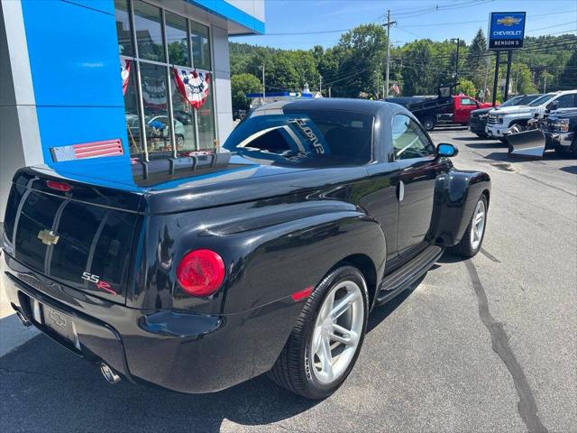 2004 Chevrolet SSR LS 2dr Regular Cab Convertible Rwd SB