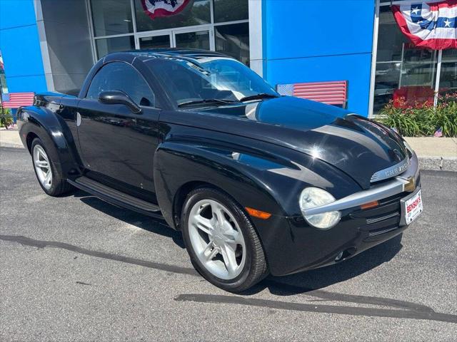 2004 Chevrolet SSR LS 2dr Regular Cab Convertible Rwd SB