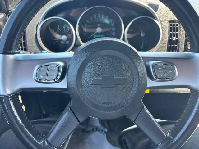 2004 Chevrolet SSR LS 2dr Regular Cab Convertible Rwd SB