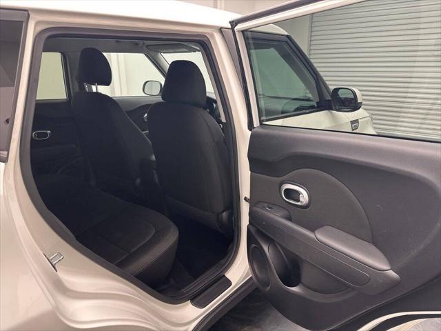 2019 Kia Soul Base 4dr Crossover 6A