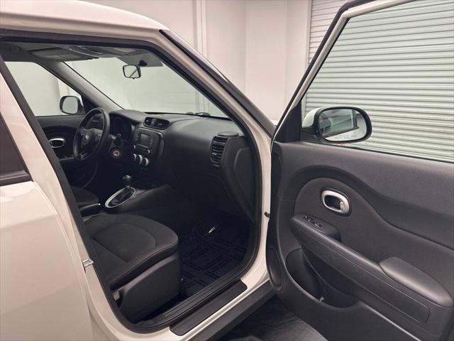 2019 Kia Soul Base 4dr Crossover 6A