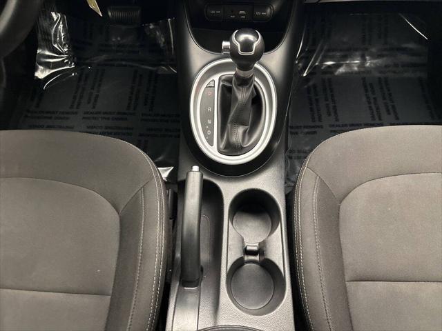 2019 Kia Soul Base 4dr Crossover 6A